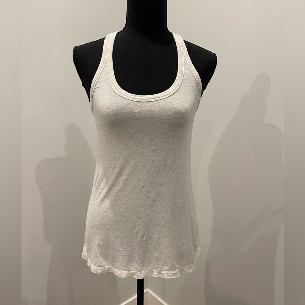 Lululemon tank top size 6